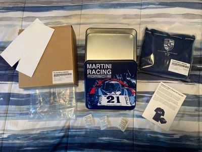 CAMISETA Y HOJALATA PORSCHE DESIGN MARTINI RACING EDICIÓN LIMITADA 1971 ~ 917 LONG TAIL US XL Foto 1 de 4