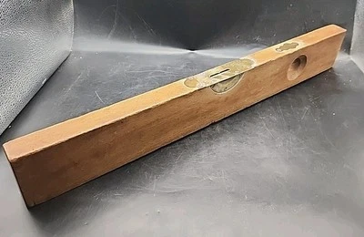Antique Disston & Sons Wood & Brass 24" Carpenter Level Keystone Tool Works Phi - Image 1 of 4