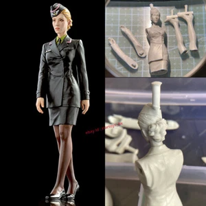 Female Officer 1/20 Unpainted Resin Model Kit Unassembled Garage Kit GK Figure - Picture 1 of 7