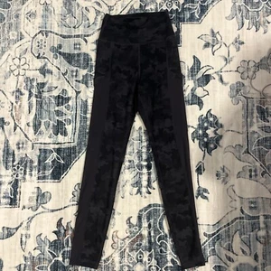 Zyia Active 7/8 Leggings Size 4 Camouflage Mesh Pockets High Rise Gray Black - Picture 1 of 5