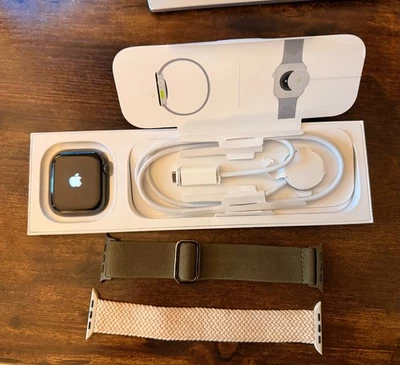 Apple Watch 44MM - Series 5 Aluminum Space Gray good condition - Image 1 of 4