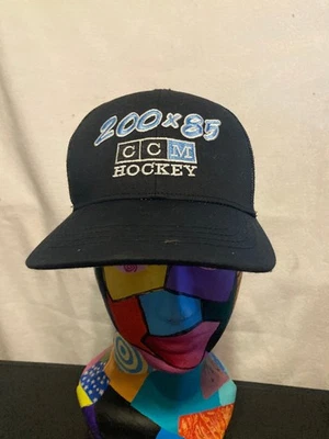 Gorra 200x85 CCM Campeones de Hockey Juveniles Gorra Negra Ajustable Malla Bordada Foto 1 de 4