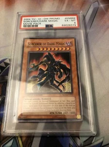 YuGiOh SORCERER OF DARK MAGIC #MOV-EN002 COMMON PSA 6 LIMITIERTE AUFGABE 2004 PROMO - Bild 1 von 1