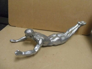 Statue Climbing/Diving Man Wall Art Decor Hanging 3D Sculpture Resin Silver - Picture 1 of 14