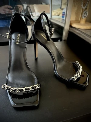 性感全新特快高跟鞋金链口音 — 第 1/4 张图片