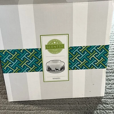 Calentador de cera grande esmerilado Scentsy Wildlife Woodland Magic Silhouette Foto 1 de 2