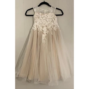 David's Bridal Lace Tulle Applique Flower Girl First Communion Princess Size 4 - Picture 1 of 10