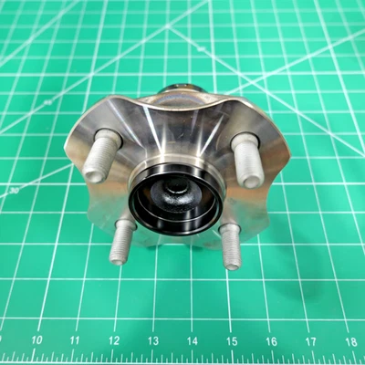 NUEVO OEM Scion XA XB 2004-2006 Toyota Echo 2000-2005 cojinete de rueda trasera y buje ABS Foto 1 de 3