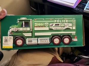 Neu Hess 2023 Polizei LKW & Kreuzer Knopf aktiviert Lichter und Sirenen - Bild 1 von 5