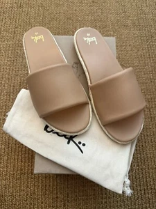 NWB Beek Anthropologie Beach Beige Leather Raffia Jute Puffbird Slide Sandals 10 - Picture 1 of 6