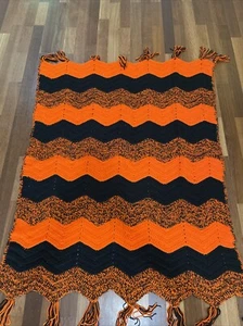 VTG Afghan Throw Zig Zag Chevron Orange Black Wave Crochet Blanket Halloween 🎃 - Picture 1 of 5