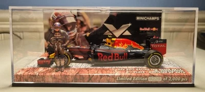 1/43 Minichamps Red Bull RB12 Max Verstappen Austrian GP 2016 w/Figure - Image 1 of 3