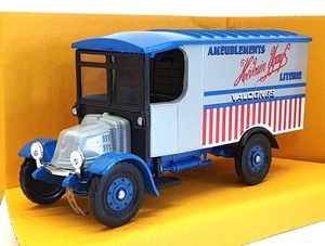Corgi Appx 13cm Long Diecast C82412 - Renault Van - Blue/Silver - Picture 1 of 3