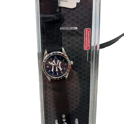 Reloj Deportivo New York Yankees Serie Sparo Nickel MLB Mercancía Oficial Foto 1 de 4
