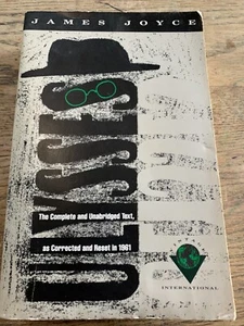 Ulysses Vintage International by James Joyce 1990 Revised Edition Paperback Book - Picture 1 of 3