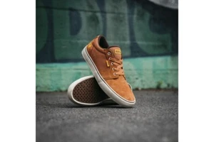 ETNIES BARGE LS SKATE SHOES Brown/Gold/Yellow SIZES 7-12 - Picture 1 of 5
