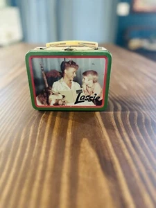 Vintage Lassie und Timmy Mini Blechdose Metall Brotdose - Bild 1 von 3