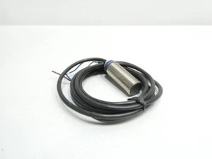 Telemecanique XS518B1DAL2 Proximity Sensor 12-48v-dc - Picture 1 of 5