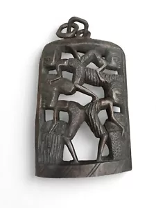 Arte colgante africano madera de ébano cadena tallada a mano tribal cosecha de trigo familia de colección - Imagen 1 de 3