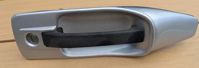MERCEDES C126 380SEC RIGHT DOOR HANDLE 1267601659 No Key Foto 1 de 4