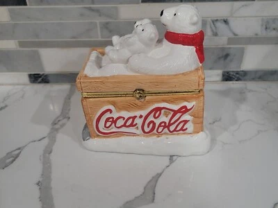  Coca Cola Trinket Box, Polar Bear & Cubs In Sled . Vintage 2002 By Houston Hvst - Image 1 of 4