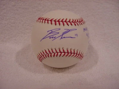 DOCE Ben Revere MLB Debut Auto'd Rawlings OML Baseball, Los Angeles Angels! - Imagem 1 de 3