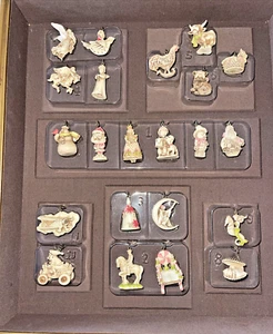 2003 Hallmark ~ Event Studio Edition Gallery 22 Ornament Set w/Wall Display BNIB - Picture 1 of 18
