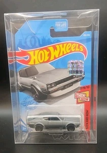 Hot Wheels 2021 SIGILLATO IN FABBRICA NISSAN SKYLINE 2000 GT-R con custodia protettiva  - Foto 1 di 2