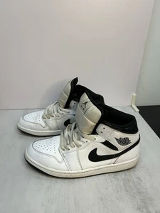Nike Air Jordan 1 Mid Bianco Nero DQ8426-132 Uomo Taglia 10 - Foto 1 di 7