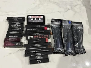 Lot x24 M.A.C. Makeup Lipstick Lip Gloss Jeremt Scott Aaliyah Assorted M.A.C. - Imagen 1 de 9