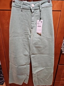 Zara Jeans Damen Größe 4 Neuwertig. Slim Fit Relaxed Leg High Rise - Bild 1 von 8