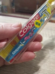 Neue Vintage 1990er Mighty Morphin Power Rangers Colgate Zahnbürste. ROSA - Bild 1 von 6