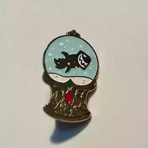Blizzcon 2019 Wowhead Winter Veil Globe Pin - Picture 1 of 1