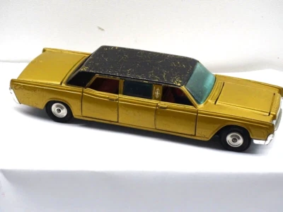 Corgi Toys 262 Lincoln Continental ca 15cm Scheinwerfer fehlt ,Licht defekt - Bild 1 von 4
