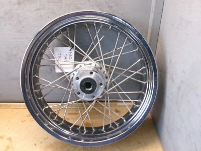 RUEDA TRASERA VICTORY VEGAS CROMADA 2004-09 P/N 5133430-02F BEHR ALEMANIA 18XMT4.50H2 Foto 1 de 4