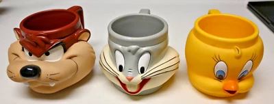 Vintage Lot of KFC Looney Tunes Mugs Tasmanian Devil, Bugs Bunny, Tweety - Image 1 of 4