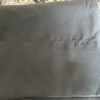 Mainstays FULL Flat Sheet Gray & Pillow Case 1 Red King Size Fitted Sheet - Image 1 of 4