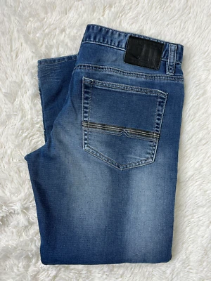 Pantalones de mezclilla Buffalo David Bitton Ash básicos ajustados azules para hombre talla 33x26 Foto 1 de 4