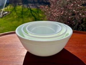 Vtg Mosser Mixing Bowl Set Milk Glass Green Tint, Rare Set of 3 Mixing Nesting - Picture 1 of 10