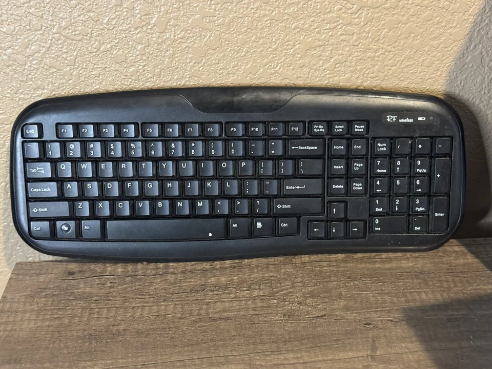 Onn ONA11HO087 Wireless Keyboard - Image 1 of 2