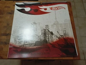 Vintage Hot 🔥 Wheels Kalender 2006 - 16 1/2 mal 16 1/2..Siehe Bild!! - Bild 1 von 24