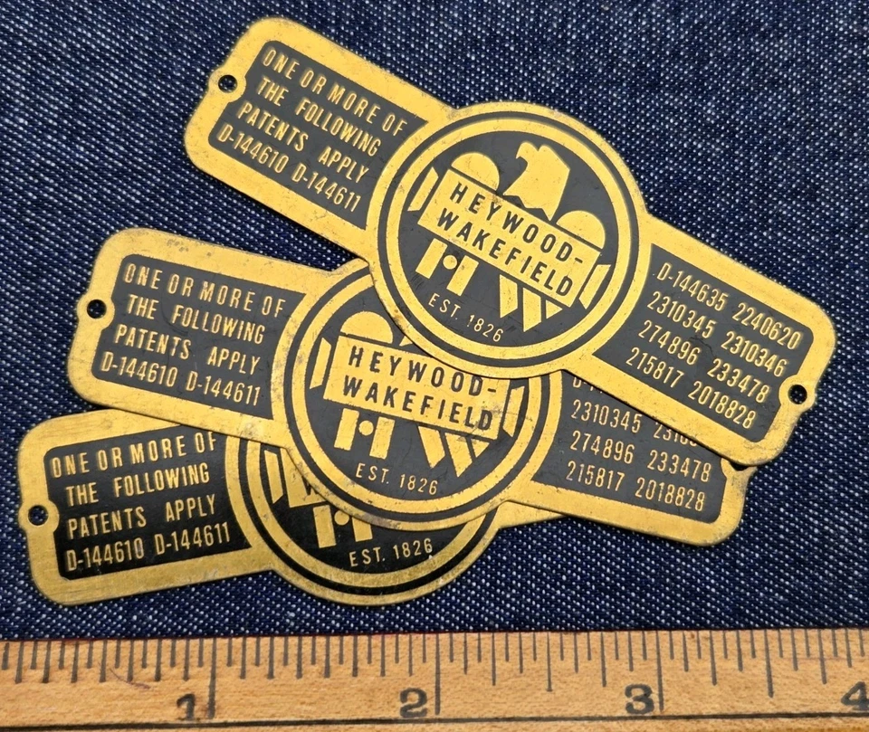 Lote de tres patentes de fabricante de etiquetas de latón muebles heywood wakefield Foto 1 de 1