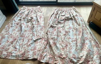 Cortina de puerta individual Laura Ashley 60 pulgadas de largo 41 pulgadas de ancho ladrillo, rayas Pelham  Foto 1 de 4