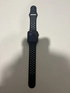Apple Watch Nike Series 3 38mm - Photo 1 sur 6