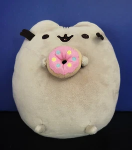 Gund Pusheen Snackables Cat with Frosted Donut 9" Plush Stuffed Animal - Picture 1 of 2