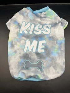Dog Shirt Size Small Kiss Me Apparel Tie Dye Blue Green Grey Cute Pet Clothes - Picture 1 of 2