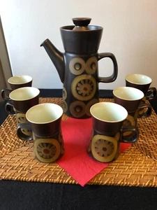 Denby Arabesque Large Coffee Pot / 6 Cups (Mugs )Stone Ware 1971 Mint Condition - Picture 1 of 6