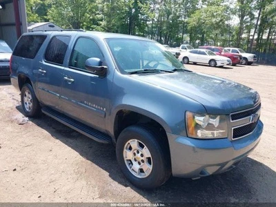 Used Right Sun Visor fits: 2008 Chevrolet Suburban 1500 new style smooth door sk - Image 1 of 4