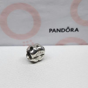 Original Pandora Vierblättriges Kleeblatt 790157 #186 - Bild 1 von 2