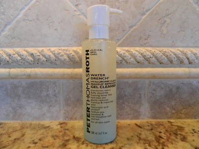 Limpiador en gel removedor de maquillaje nube hialurónica Peter Thomas Roth Water Drench Foto 1 de 3